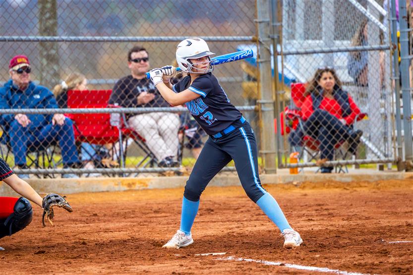 Thompson's Station and Woodland middle school students play softball